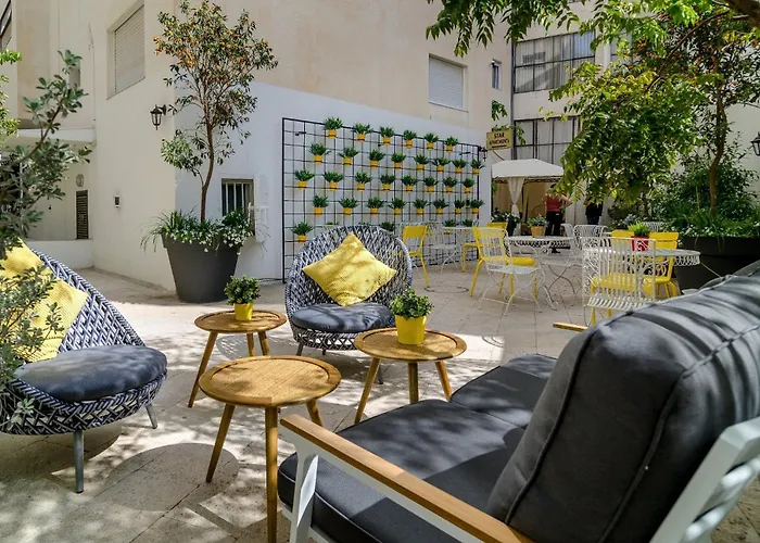 Dizengoff Square Boutique - Aparthotel