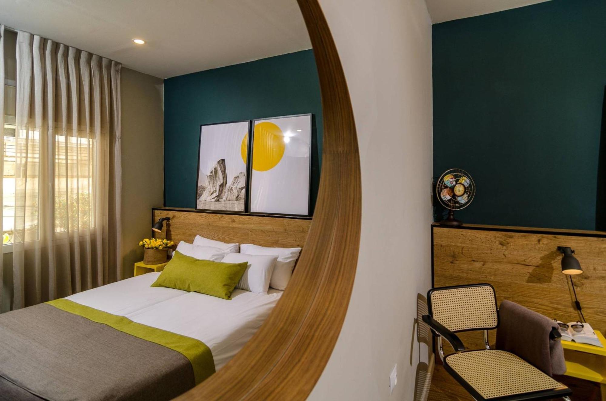 Dizengoff Square Boutique -
